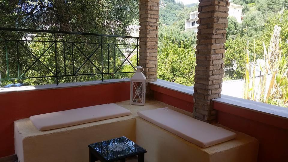 Feakia Villa *